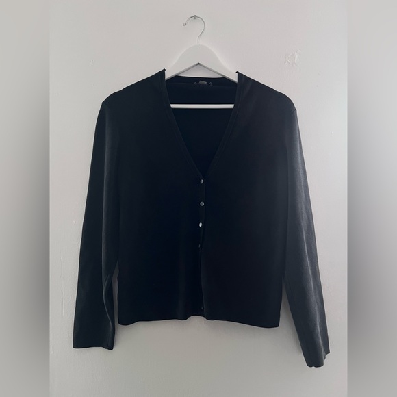 Ann Taylor || Women’s Black Button Down Casual Outdoor Cardigan Silk Blend L - Picture 2 of 9